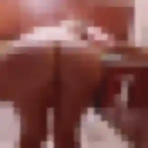 Photo de Gladys à Moroges (22 ans) - plan cul gratuit