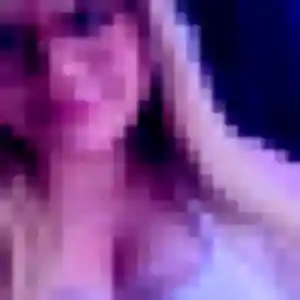 Hajar, 25 ans, cherche un plan cul à Mur-de-Barrez