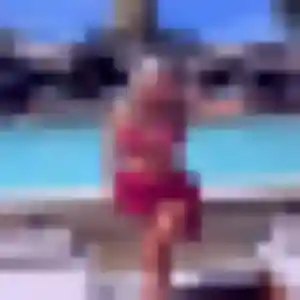 Sexy Ines, 25 ans à Neauphlette - voir sa photo