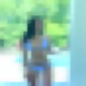 Contacte Iris, 36 ans à Nieul-lès-Saintes en privé