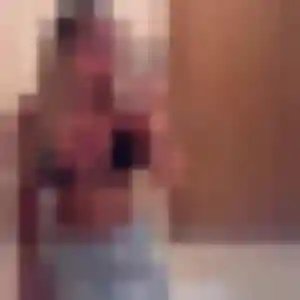 Faustine, 38 ans, en ligne à Novalaise pour une rencontre coquine