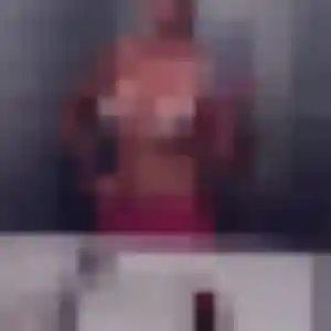Muriel, femme de 39 ans propose plan cul à Oeyreluy