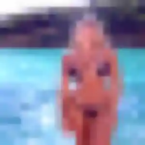 Rejoins Celeste, 45 ans à Oytier-Saint-Oblas gratuitement