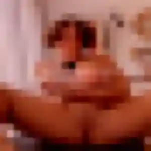 Irina, fille de 23 ans cherche plan cul à Paron