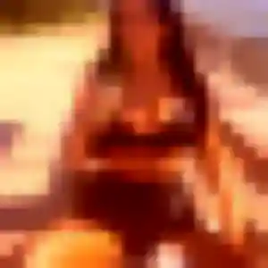 Melanie, femme de 23 ans cherche plan cul à Pérenchies