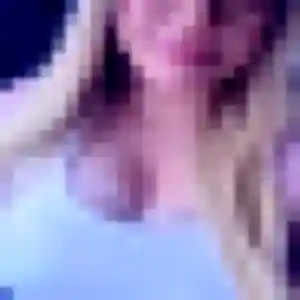 Tessa, 23 ans, en ligne à Péronne pour une rencontre coquine