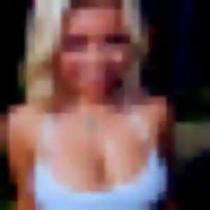Vicky, 29 ans, connectée à Pisany pour un plan cul