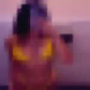 Prisca, femme de 44 ans propose plan cul à Plaisir