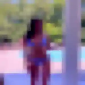 Aurelie, 33 ans, disponible à Plourhan pour un plan cul