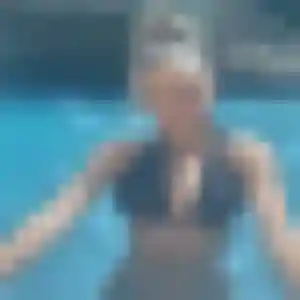 Contacte Elena, 33 ans à Plumelin gratuitement