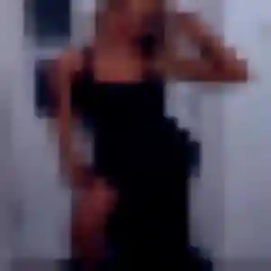 Samira, 26 ans, disponible à Pluzunet pour un plan cul