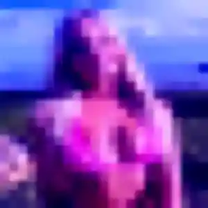 Anna, 42 ans, en ligne à Prunay-Cassereau pour une rencontre coquine