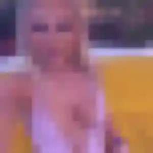 Ornella, fille de 27 ans veut plan cul à Puyloubier