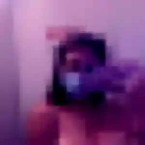 Eugenie, 35 ans, connectée à Quarante pour une rencontre coquine