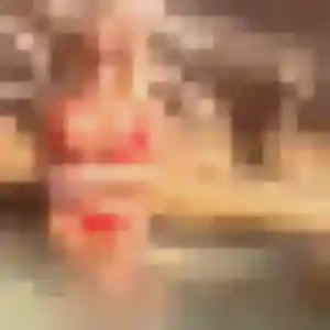 Charmante Hajar, 28 ans à Rédené - voir sa photo