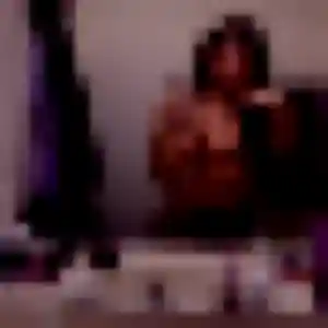 Delphine, 38 ans, connectée à Remy pour une rencontre coquine