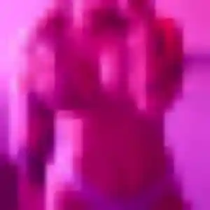 Zineb (39 ans) à Rom attend une rencontre maintenant