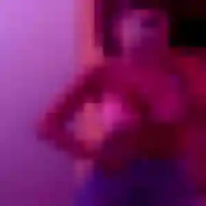 Elsa, 36 ans, disponible à Roubaix pour un plan cul