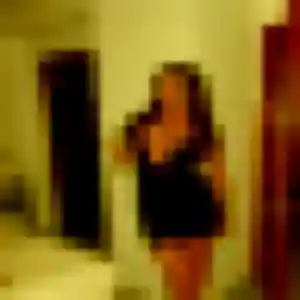 Alix, 45 ans, cherche un plan cul à Rougiers
