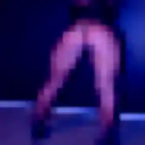 Thais, 32 ans, connectée à Saint-Denis-de-Méré pour une rencontre coquine