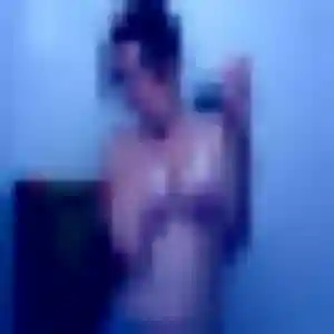 Anastasia, 32 ans, disponible à Saint-Fortunat-sur-Eyrieux pour un plan cul