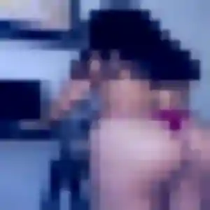 Contacte Anouk, 25 ans à Saint-Georges-Haute-Ville gratuitement