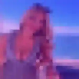 Martine, 31 ans, en ligne à Saint-Illide pour une rencontre coquine