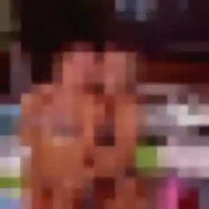 plan cul à Saint-Julien-de-Peyrolas : profil de Meriem, 44 ans - accès libre