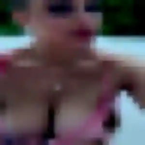 Romane, 35 ans, cherche un plan cul à Saint-Julien-en-Saint-Alban