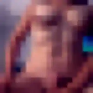 Muriel, 32 ans, connectée à Saint-Laurent-d'Aigouze pour un plan cul