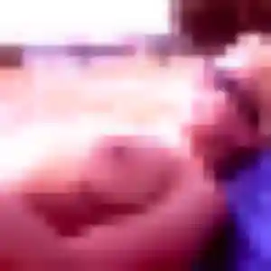 Noura, 22 ans, connectée à Saint-Parize-le-Châtel pour une rencontre coquine