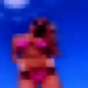 Belle Monique, 35 ans à Saint-Quentin-la-Poterie - voir sa photo