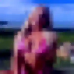 Faustine, 33 ans, connectée à Saint-Romain-d'Ay pour une rencontre coquine