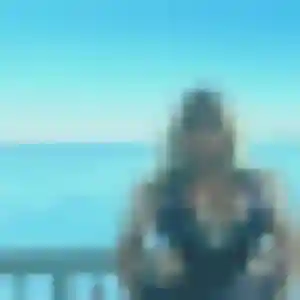 Photo exclusive de Debora, 22 ans à Saint-Tropez - plan discret