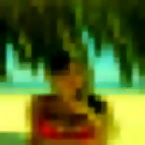 Découvre Yasmine, 23 ans à Saint-Usage en privé