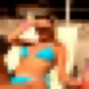 Photo de Caroline à Sainte-Luce-sur-Loire (38 ans) - plan cul discret