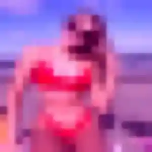 Berenice, 26 ans, en ligne à Sartilly-Baie-Bocage pour une rencontre coquine