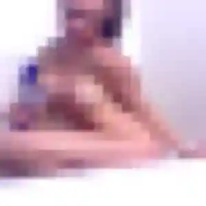 Belle Marie-Cecile, 26 ans à Saulx-les-Chartreux - voir sa photo