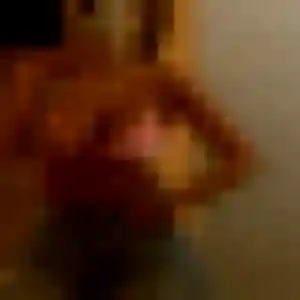Contacte Brune, 32 ans à Savigny en t'inscrivant