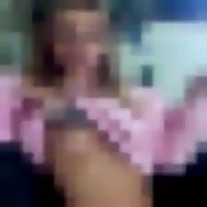 Viviane, 28 ans, en ligne à Seninghem pour un plan cul