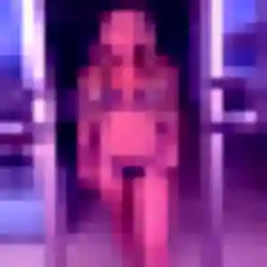 Caroline (24 ans) à Sierville attend une rencontre ce soir