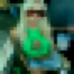 Rejoins Uranie, 22 ans à Six-Fours-les-Plages en privé