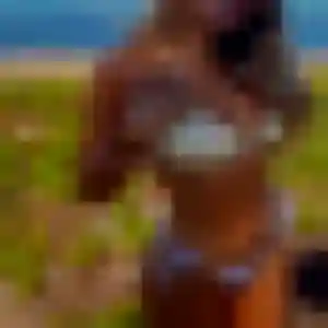 Aisha, 37 ans, cherche un plan cul à Sizun