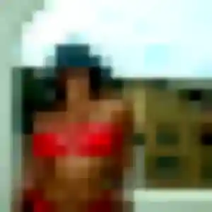 Ursula, 32 ans, cherche un plan cul à Souesmes