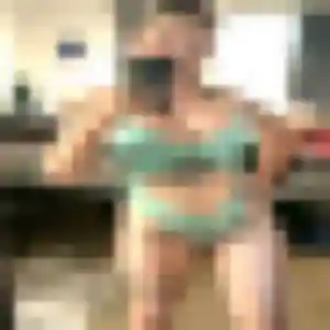 Photo de Perrine à Souprosse (24 ans) - plan cul discret