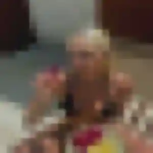 Photo de Uranie à Thiers (23 ans) - plan cul discret