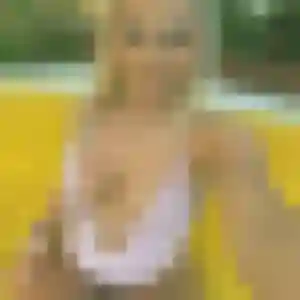 Marie-Laure, 26 ans, disponible à Tourville-sur-Sienne pour une rencontre coquine