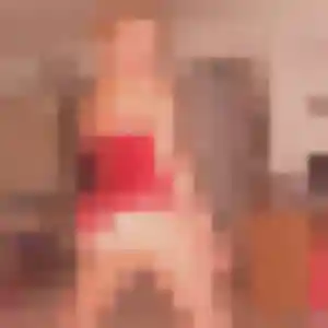 Ariane, 28 ans, connectée à Trédion pour une rencontre coquine