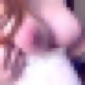 Nina, fille de 32 ans cherche plan cul à Trédion