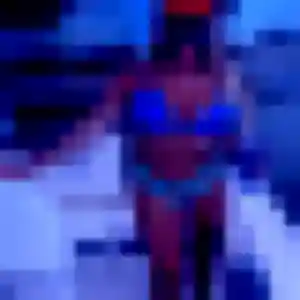 Charmante Yasmina, 30 ans à Urville - voir sa photo